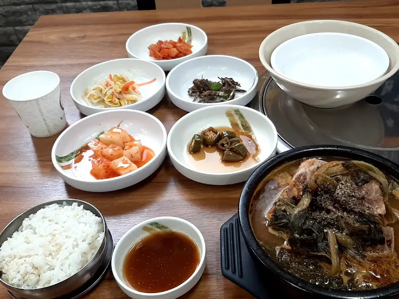 푸짐한 한 상 차림