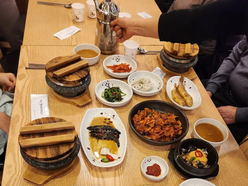 푸짐한 쌈밥 한 상 차림