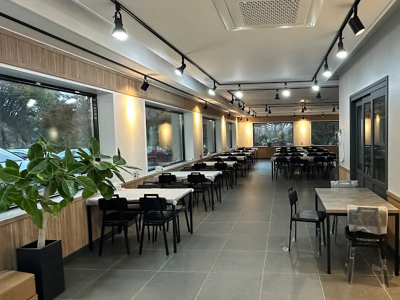 서울여관식당 내부