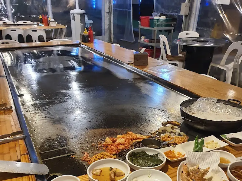 철판 구이 테이블