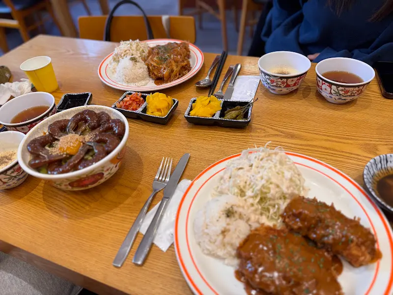 갓지동 한상차림