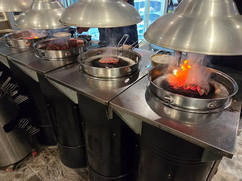 깔끔한 매장 내부