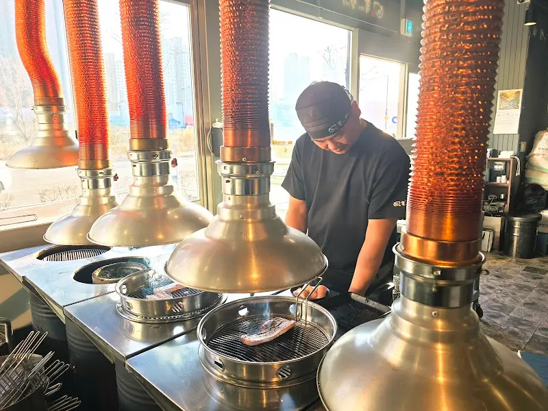 고기 굽는 모습