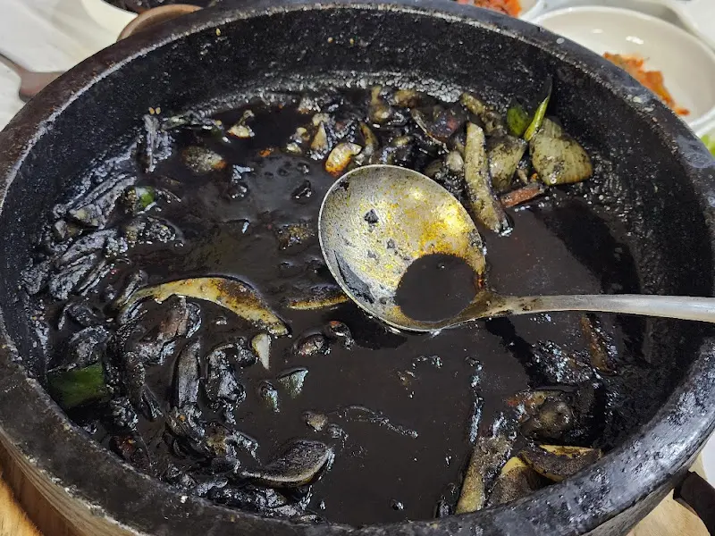 갑오징어 먹물밥