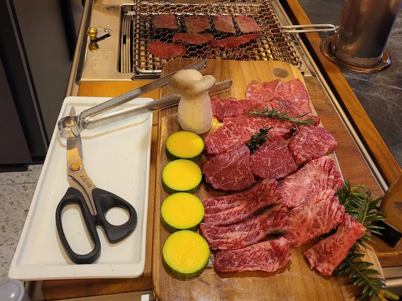 잘 구워진 흑우