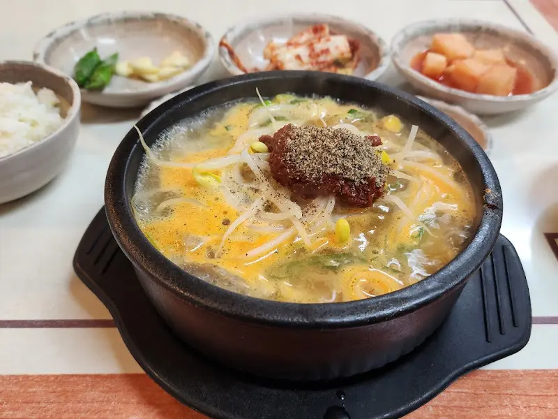 순대국 한 상 차림