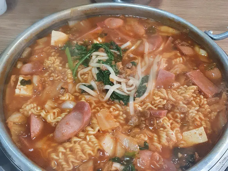 부대찌개 근접샷