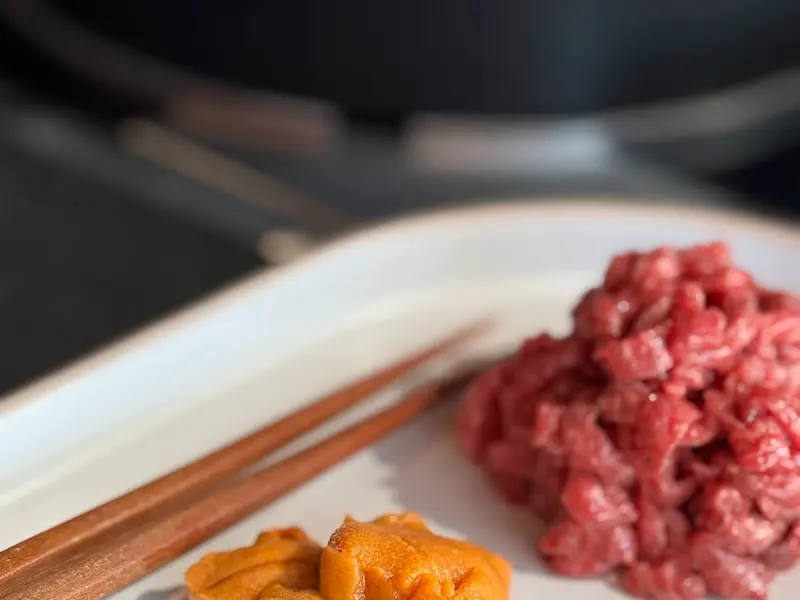 육회와 우니의 환상적인 만남