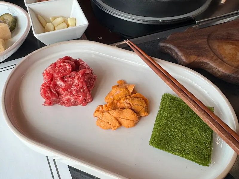 육회, 우니, 김의 환상적인 조화