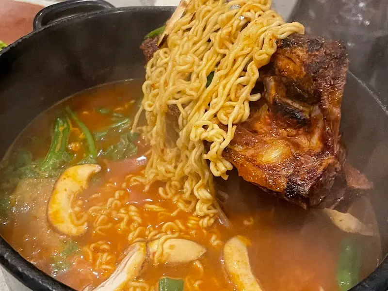 티본 등뼈 라면