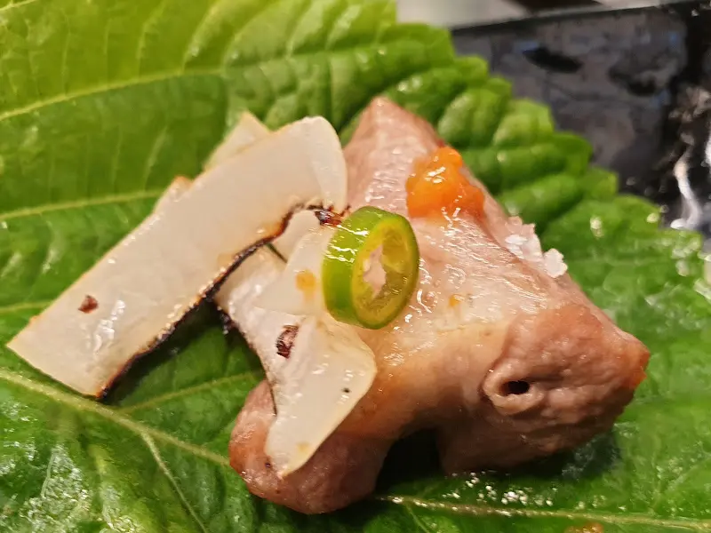 흑돼지 꼬치구이 한 점