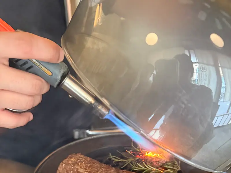 양고기 굽는 모습