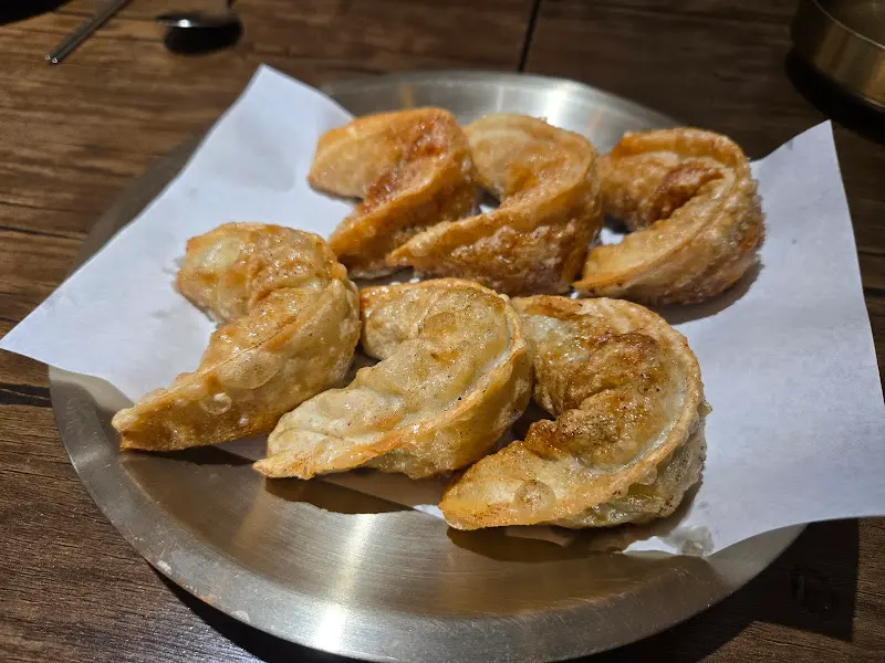 노릇노릇 튀김 만두