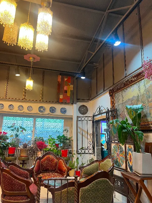 카페 내부 전경