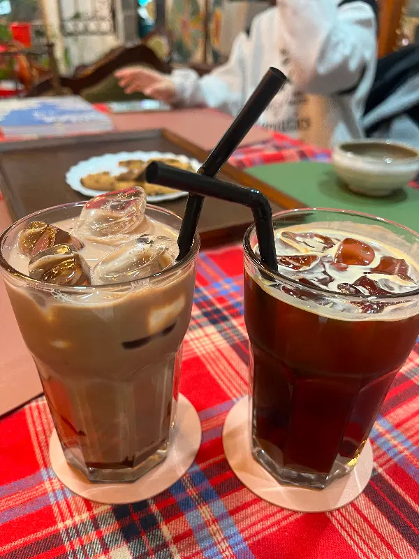 아이스 아메리카노와 아이스 라떼