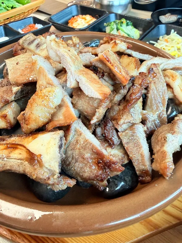 숯불 향이 가득한 갈비