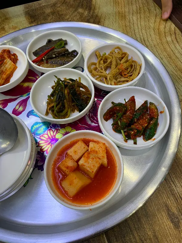 다양한 종류의 반찬