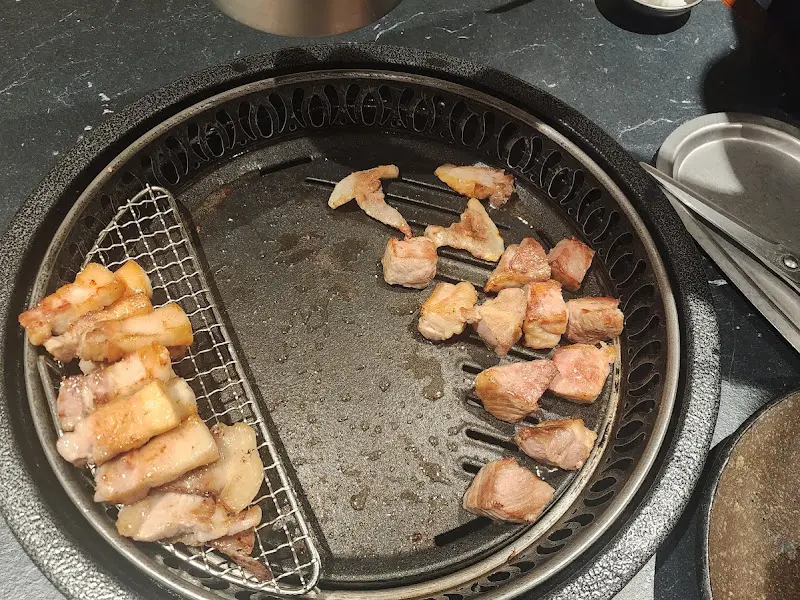 구워지고 있는 고기