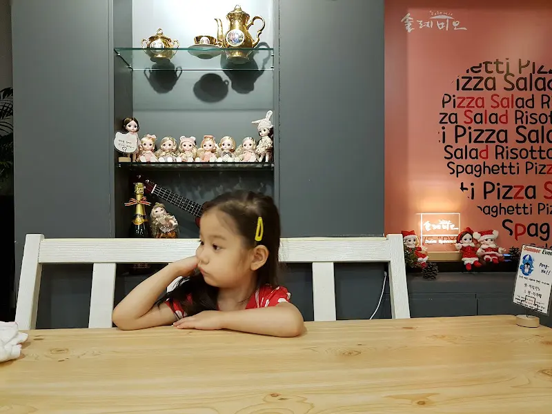 가게 내부 장식