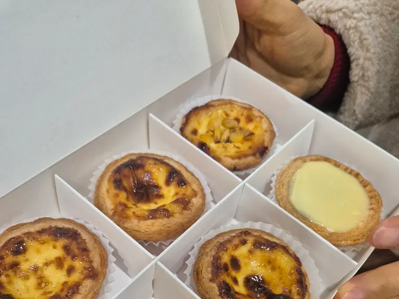 다양한 종류의 에그타르트