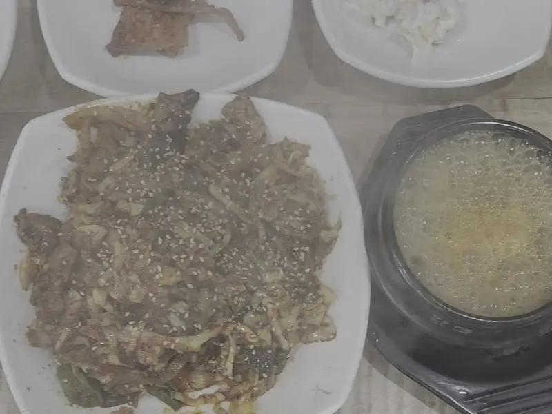 제육볶음과 된장찌개