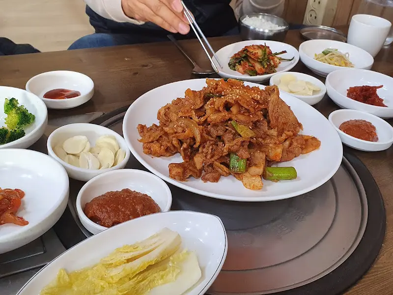 메인 메뉴인 제육볶음