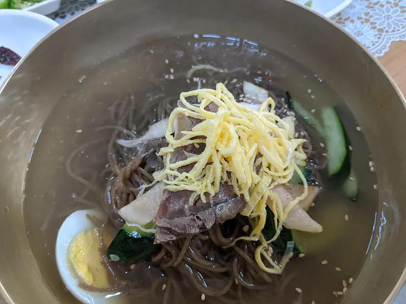 산해 냉면 돼지불고기