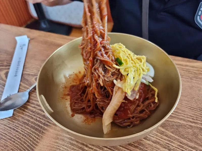 산해 냉면 비빔냉면