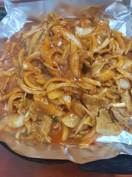 푸짐한 주물럭 한 상