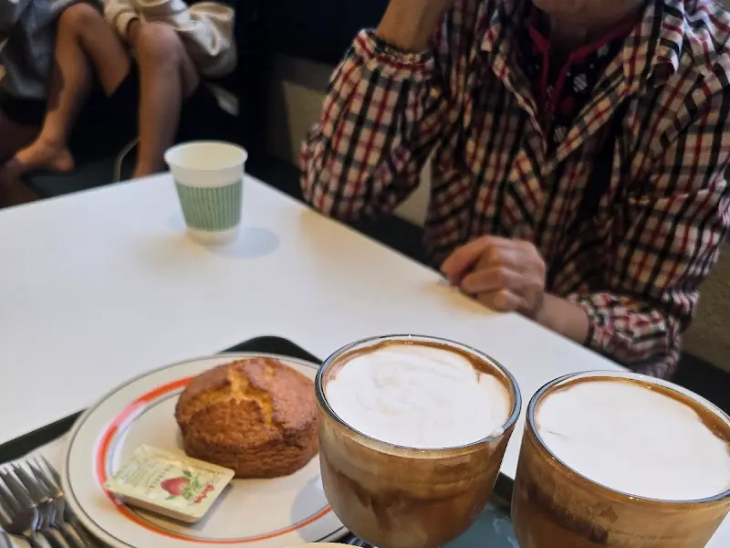 미숫페너와 스콘