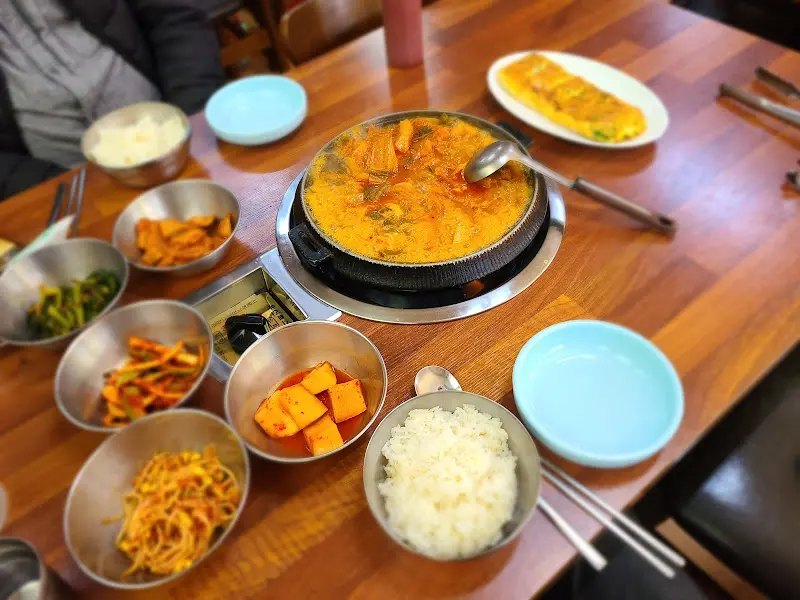 김치찜과 계란말이
