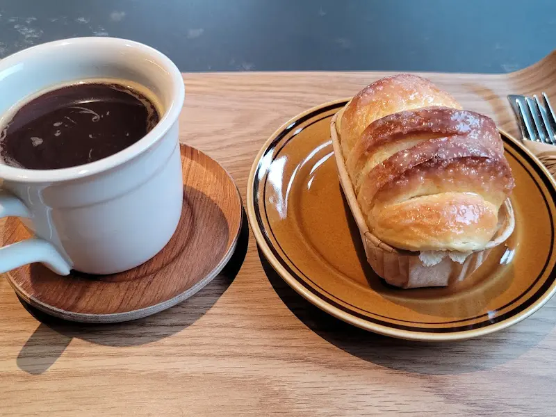 아메리카노와 시나몬롤