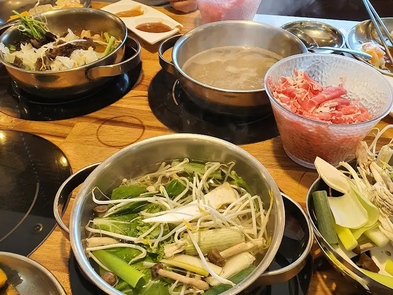 꽃담샤브뷔페 음식