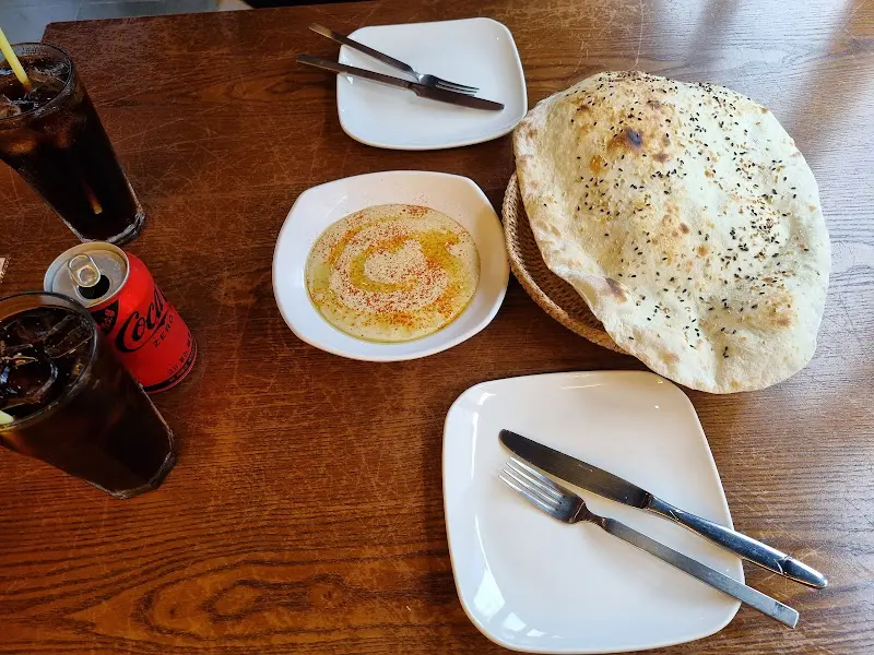 후무스와 피터 브레드