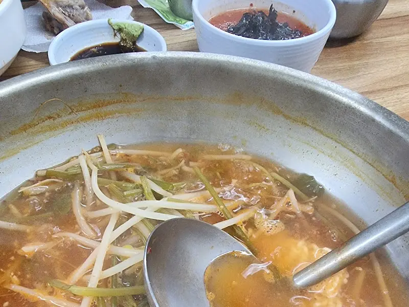 석쇠불고기와 함께 즐기는 복어탕