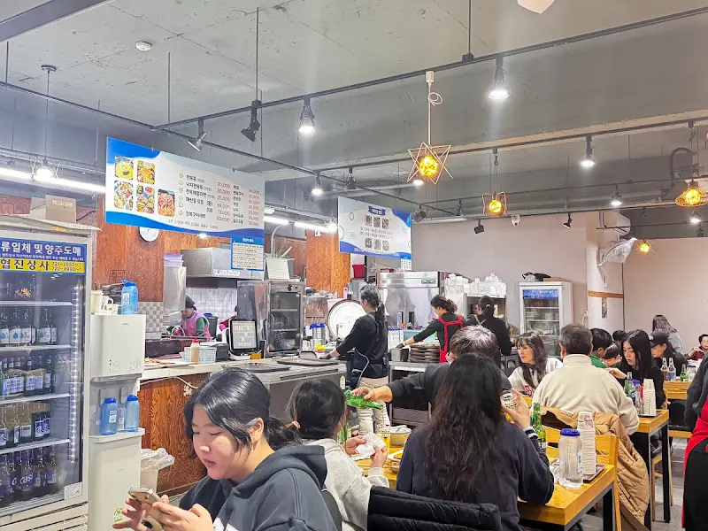 송정해녀집 내부