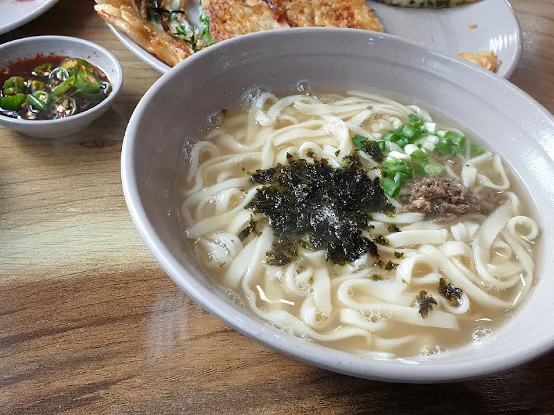 해물파전과 칼국수