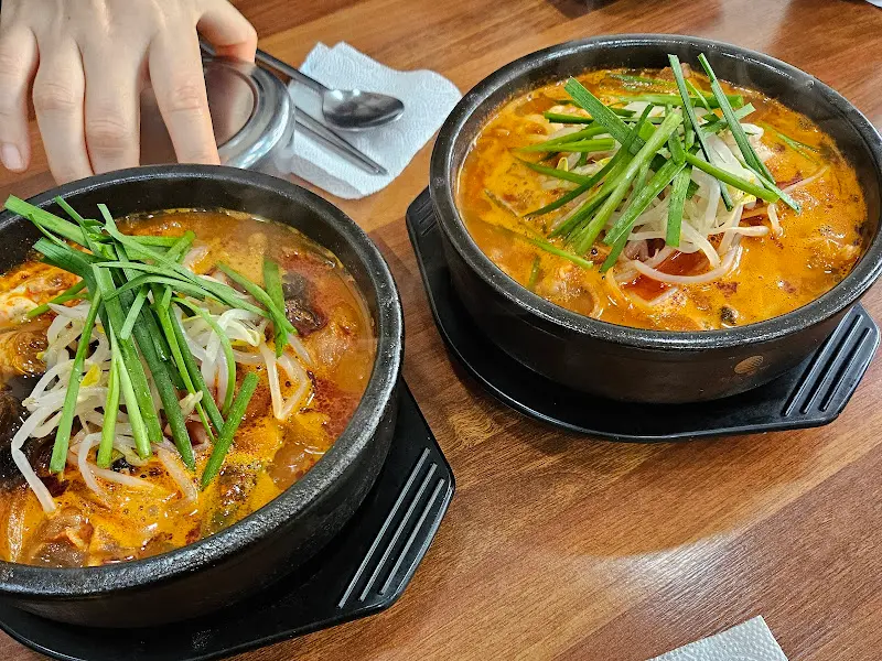 해물 뚝배기 짬뽕밥