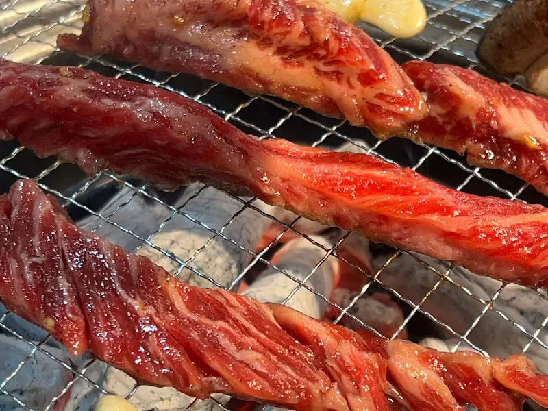 숯불 위에 익어가는 지팡갈비