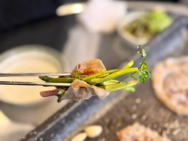 냉삼과 미나리의 환상적인 조합