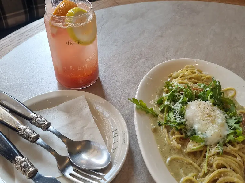 바질 페스토 파스타와 상큼한 에이드