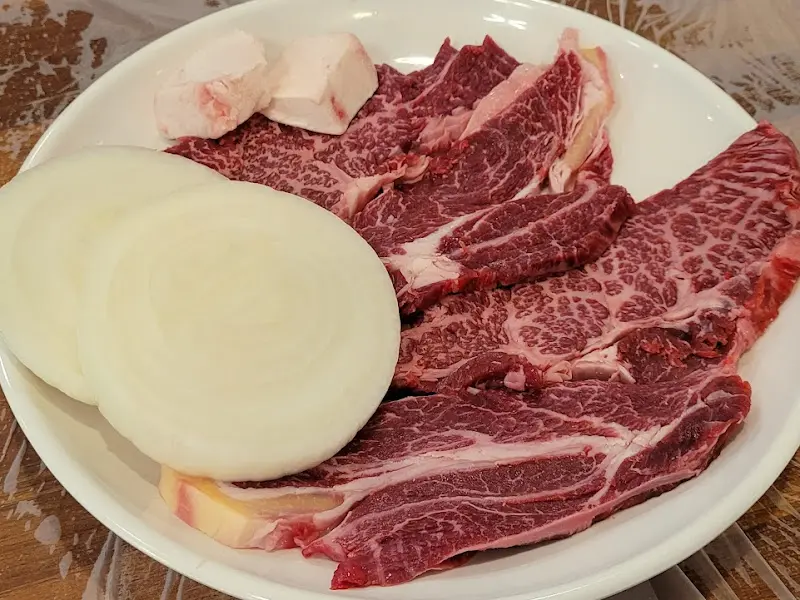 마블링이 예술인 한우 등심