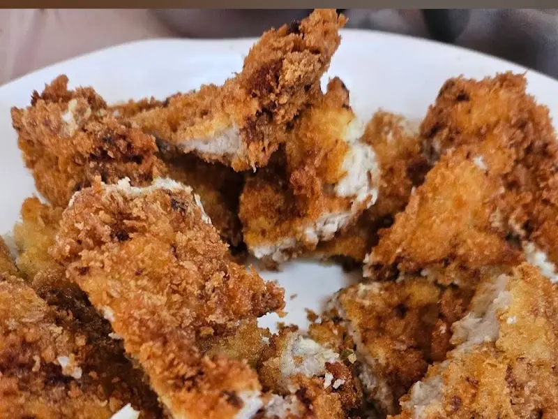 잘 튀겨진 돈가스의 모습