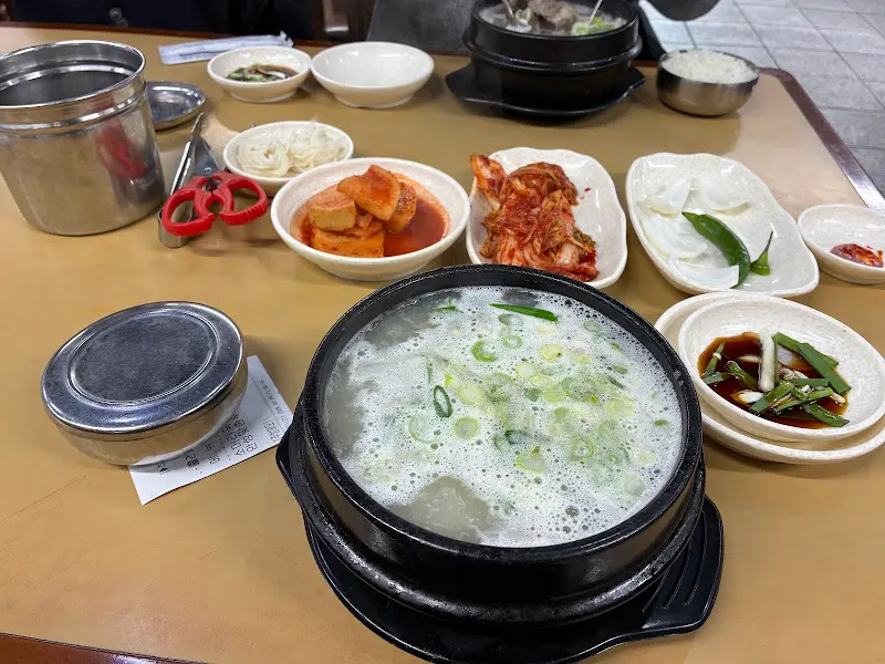 설렁탕과 반찬