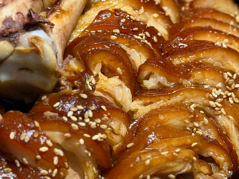 윤기가 흐르는 오리지널 족발