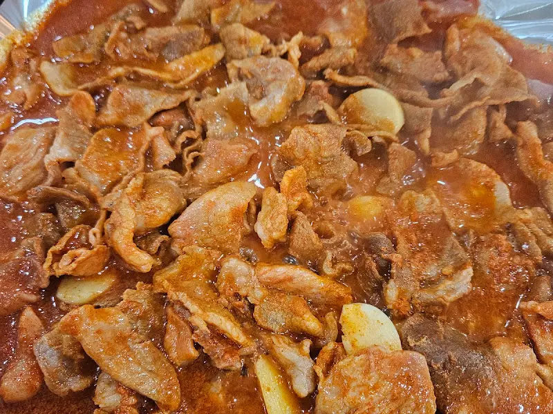 불판 위에서 익어가는 불고기