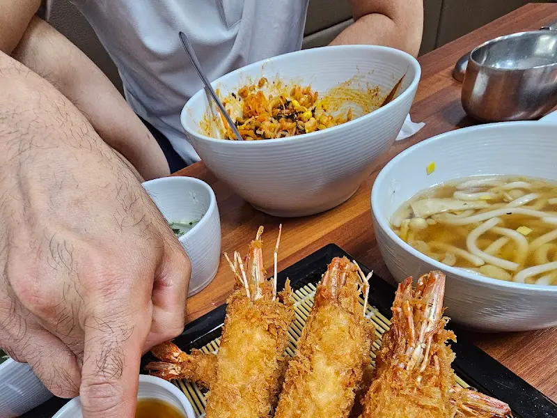 겉은 바삭하고 속은 촉촉한 새우튀김