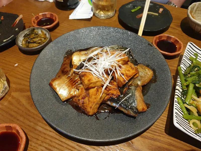 윤기가 흐르는 구이 요리