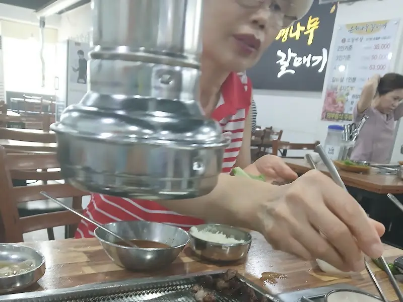 테이블 위 환풍시설