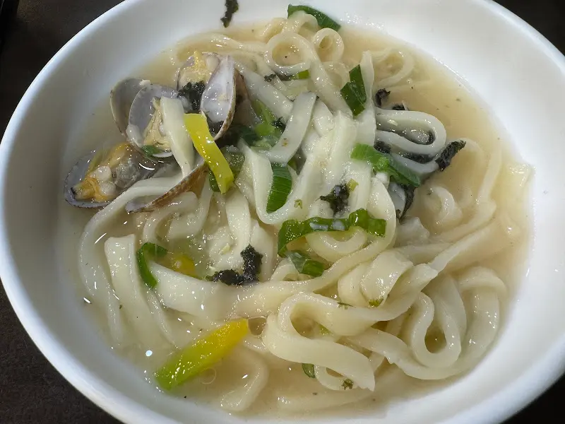 탱글탱글한 면발과 시원한 국물